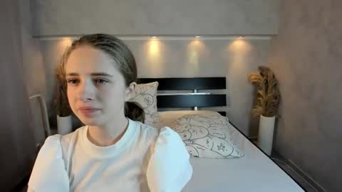 Camilla online show from October 27, 1:20 am