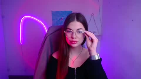 Camilla online show from January 8, 12:07 pm