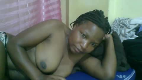 Snapshot of camillah_sweet chatting on November 30, 12:14 am camillah_sweet online show from November 30, 12:14 am