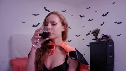 Camille online show from October 2, 2:29 am