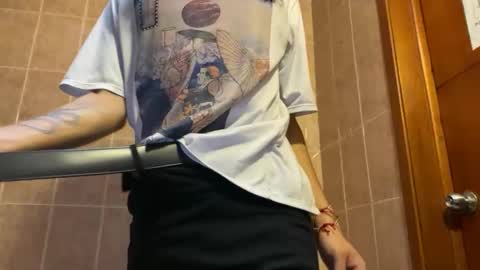 Snapshot of camille_delrey chatting on February 23, 9:05 pm Camille online show from February 23, 9:05 pm