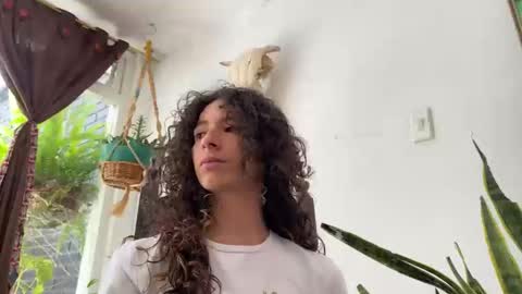 Snapshot of camille_delrey chatting on October 26, 6:03 pm Camille online show from October 26, 6:03 pm