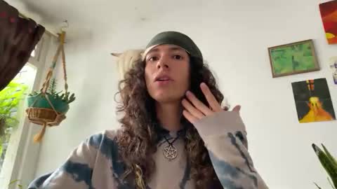 Snapshot of camille_delrey chatting on November 6, 6:31 pm Camille online show from November 6, 6:31 pm