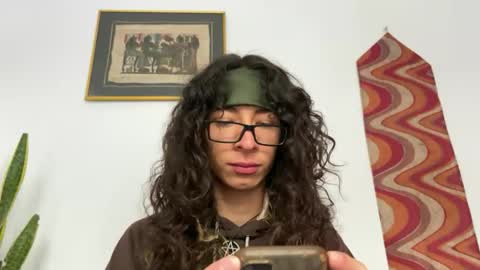 Snapshot of camille_delrey chatting on December 15, 12:53 pm Camille online show from December 15, 12:53 pm