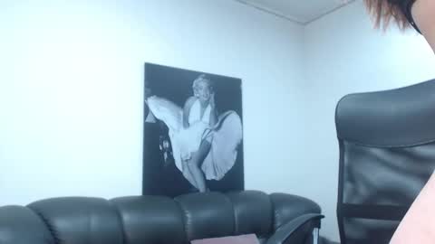 Camille online show from December 16, 8:25 pm