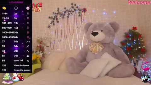 Snapshot of camille_game chatting on January 7, 10:43 am Camille Game online show from January 7, 10:43 am