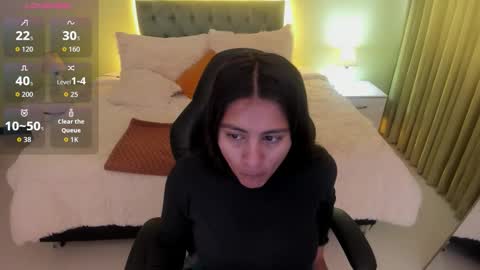 Snapshot of camille_olsen_ chatting on November 11, 11:43 am Camille online show from November 11, 11:43 am