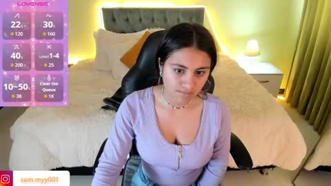 Snapshot of camille_olsen_ chatting on November 29, 11:57 am Camille online show from November 29, 11:57 am