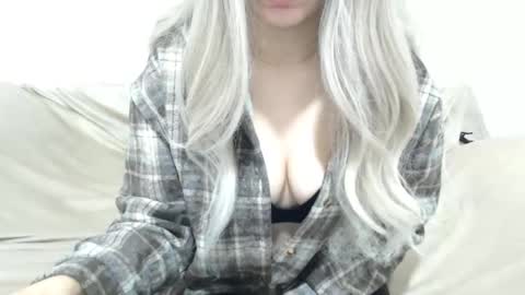 CamilleBunny online show from February 5, 2:49 am