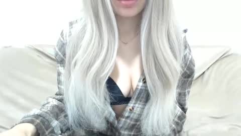 CamilleBunny online show from February 20, 3:14 am