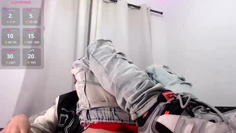 Snapshot of camillo_beischel_ chatting on October 5, 6:50 pm camillo_beischel_ online show from October 5, 6:50 pm