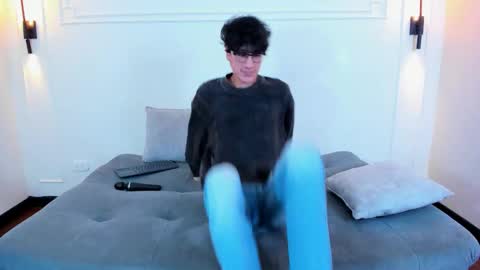 Camilo online show from February 14, 3:14 am