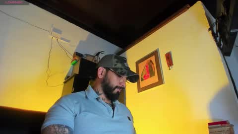 Snapshot of camilomayer chatting on October 22, 1:44 pm Camilo online show from October 22, 1:44 pm