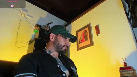 Snapshot of camilomayer chatting on November 5, 5:13 pm Camilo online show from November 5, 5:13 pm