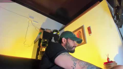 Snapshot of camilomayer chatting on December 3, 2:37 pm Camilo online show from December 3, 2:37 pm