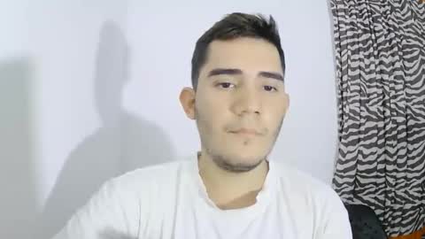 Snapshot of camilowhite_ chatting on October 20, 7:03 pm Camilowhite online show from October 20, 7:03 pm