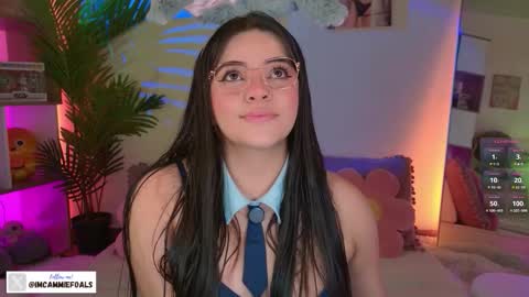 Snapshot of cammiefoalss chatting on October 9, 3:32 pm Lets reach 200 thumbs up online show from October 9, 3:32 pm