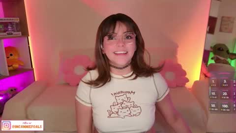 Snapshot of cammiefoalss chatting on October 26, 4:46 pm Lets reach 200 thumbs up online show from October 26, 4:46 pm