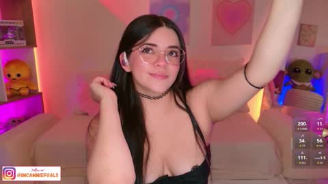 Snapshot of cammiefoalss chatting on November 11, 3:45 pm Lets reach 200 thumbs up online show from November 11, 3:45 pm