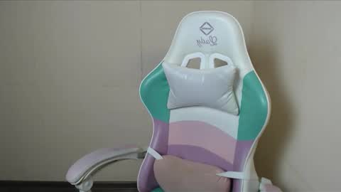 Snapshot of cammila_horn chatting on October 28, 7:01 am cammila horn online show from October 28, 7:01 am