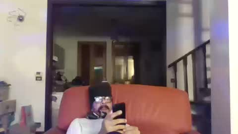Snapshot of camomilla72 chatting on September 23, 7:33 am Cristian online show from September 23, 7:33 am