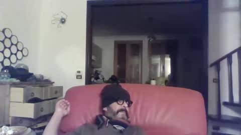 Snapshot of camomilla72 chatting on October 13, 8:42 pm Cristian online show from October 13, 8:42 pm