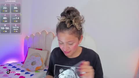 Candase online show from January 8, 8:39 pm