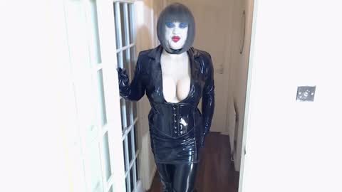 Snapshot of candi_smokes chatting on December 8, 6:39 pm candi smokes online show from December 8, 6:39 pm