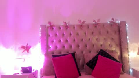 Candie  online show from March 10, 12:10 pm