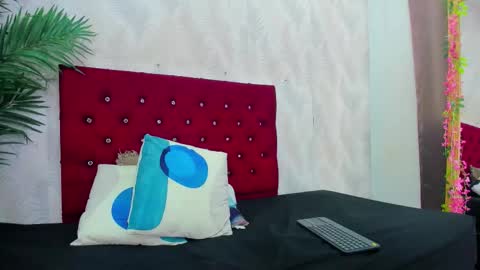 Snapshot of candise_oconnor chatting on October 24, 4:42 am candise online show from October 24, 4:42 am