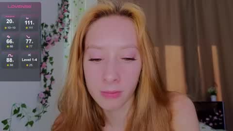 Snapshot of candy_flosse chatting on September 30, 10:09 am candy_flosse online show from September 30, 10:09 am