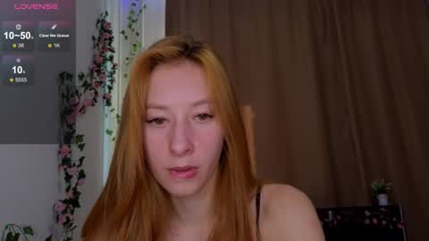 Snapshot of candy_flosse chatting on October 9, 8:45 am candy_flosse online show from October 9, 8:45 am