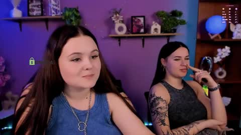 candy flossie1 online show from April 3, 6:44 am