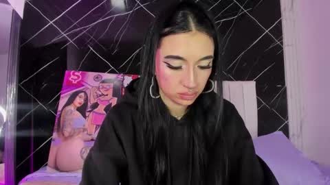 Snapshot of candy_leila3 chatting on October 11, 5:17 am Leila online show from October 11, 5:17 am