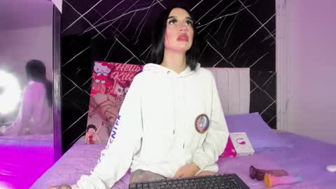 Snapshot of candy_leila3 chatting on November 14, 4:00 am Leila online show from November 14, 4:00 am