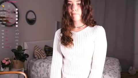 Snapshot of candy_leya chatting on September 23, 3:37 pm Leya online show from September 23, 3:37 pm