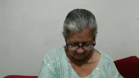 Snapshot of candy_mature_ chatting on October 12, 11:20 am candy online show from October 12, 11:20 am