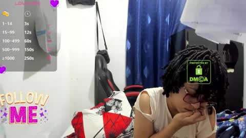 Snapshot of candy_val chatting on December 15, 5:23 am candy_val online show from December 15, 5:23 am