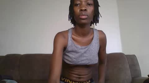 Snapshot of candy_vibe chatting on October 5, 7:39 am candy_vibe online show from October 5, 7:39 am