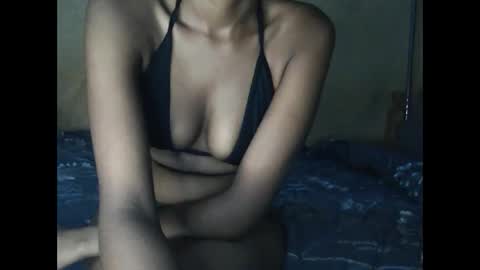 Snapshot of candybrown001 chatting on October 1, 6:58 pm candybrown001 online show from October 1, 6:58 pm