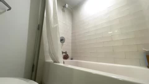 candyclaws05 online show from March 1, 6:43 pm