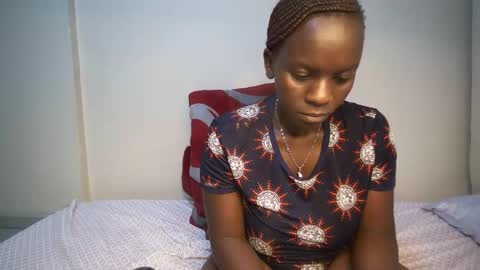 candycurly_ online show from February 11, 11:33 pm