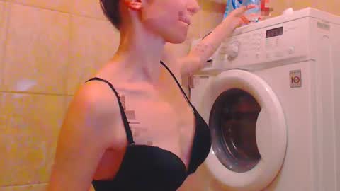 Snapshot of candyjesx chatting on January 12, 2:41 pm CANDYJESx online show from January 12, 2:41 pm