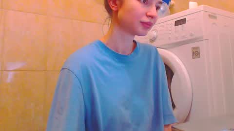 Snapshot of candyjesx chatting on January 14, 12:03 pm CANDYJESx online show from January 14, 12:03 pm