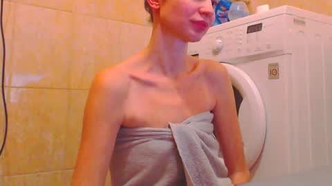 Snapshot of candyjesx chatting on January 22, 3:40 pm CANDYJESx online show from January 22, 3:40 pm