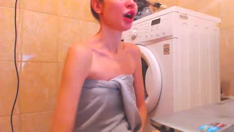 Snapshot of candyjesx chatting on February 25, 9:09 am CANDYJESx online show from February 25, 9:09 am