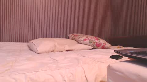 Snapshot of candyjesx chatting on December 2, 11:59 am CANDYJESx online show from December 2, 11:59 am