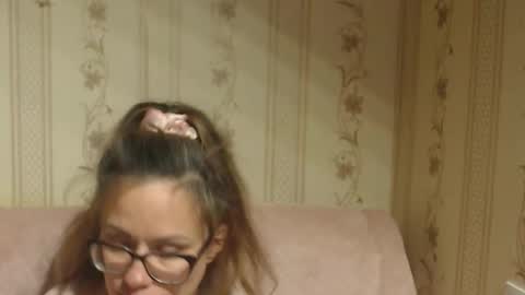 Snapshot of candylady136 chatting on October 26, 6:36 pm say meow and send tip online show from October 26, 6:36 pm