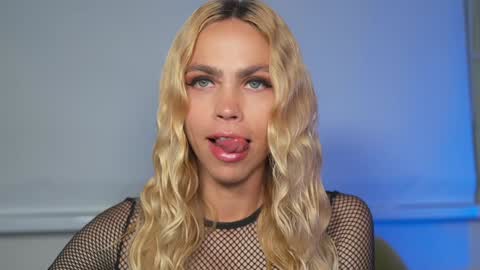 FANSLY  -    online show from February 4, 4:48 am