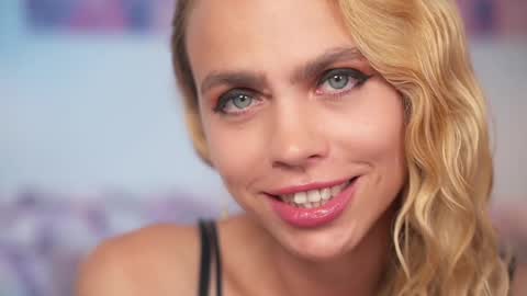 FANSLY  -    online show from February 10, 4:04 pm